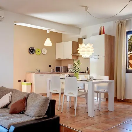 House Olivija Fazana