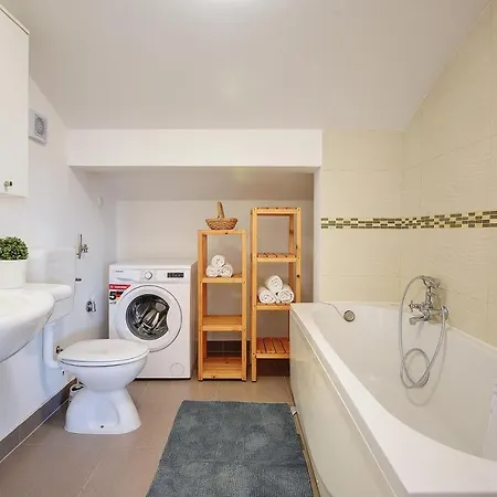House Olivija Apartment
